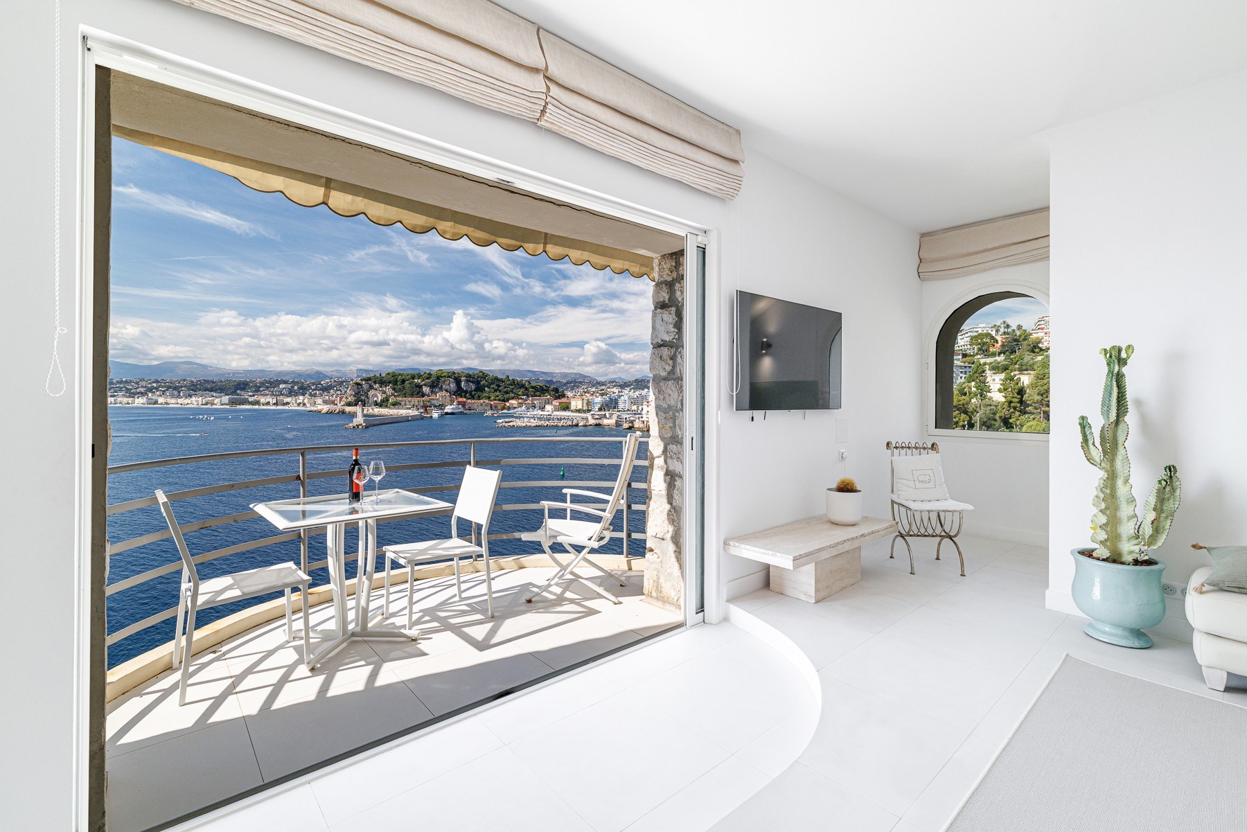  Luxury seafront apartment in Nice – 2 bedrooms, views over the Baie des Anges - 物件實景
