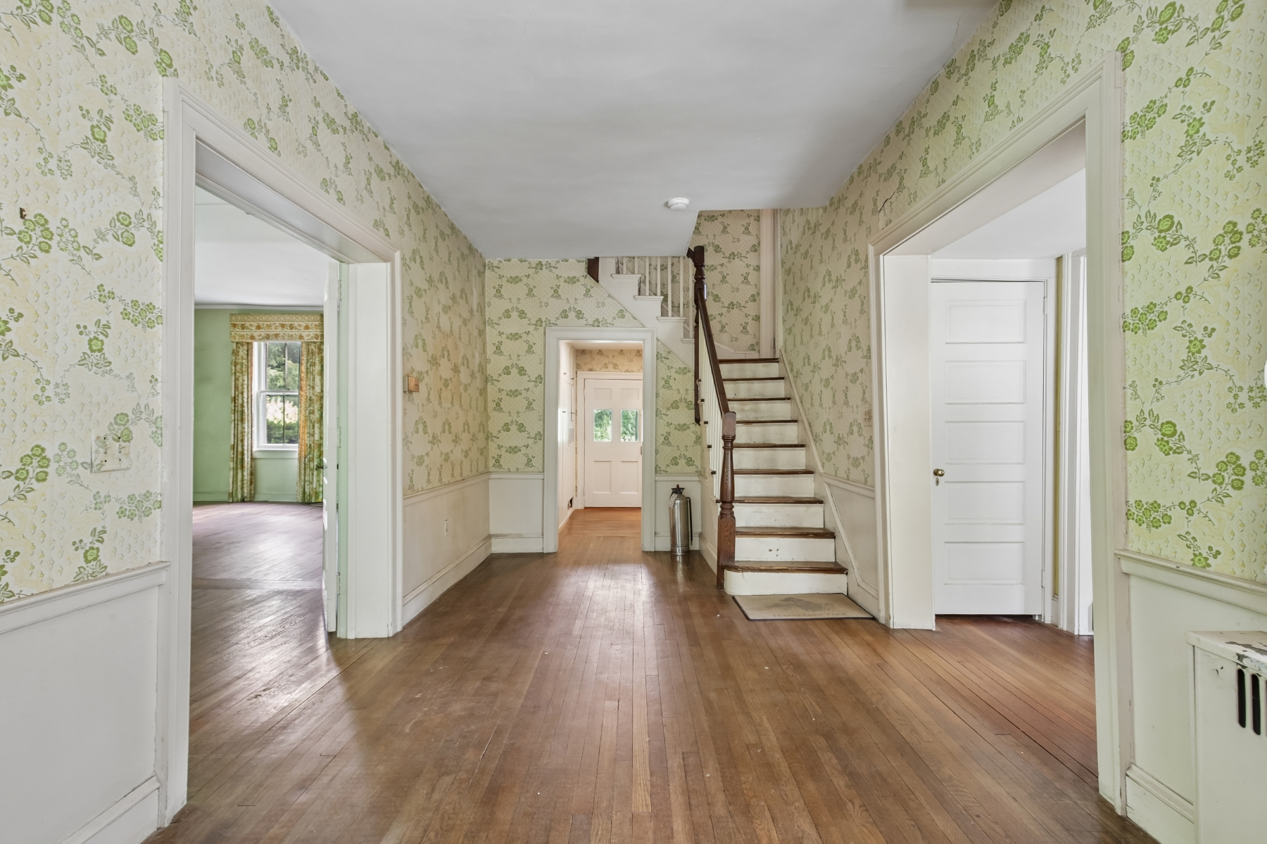  A Once-In-A-Generation New Vernon Property - 物件實景