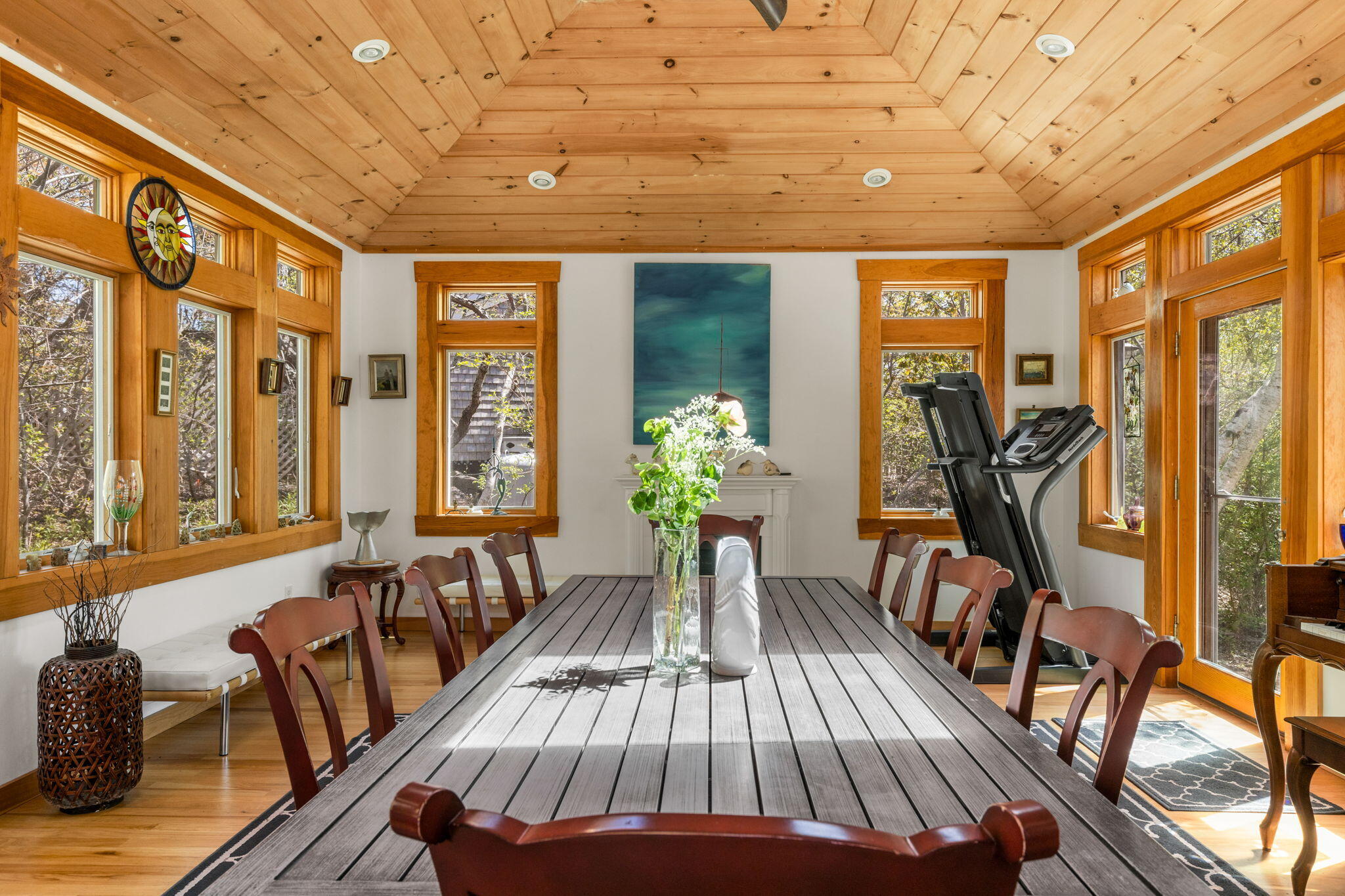  Near Beaches, Galleries & Trails — A Beautifully Updated Provincetown Home - 物件實景