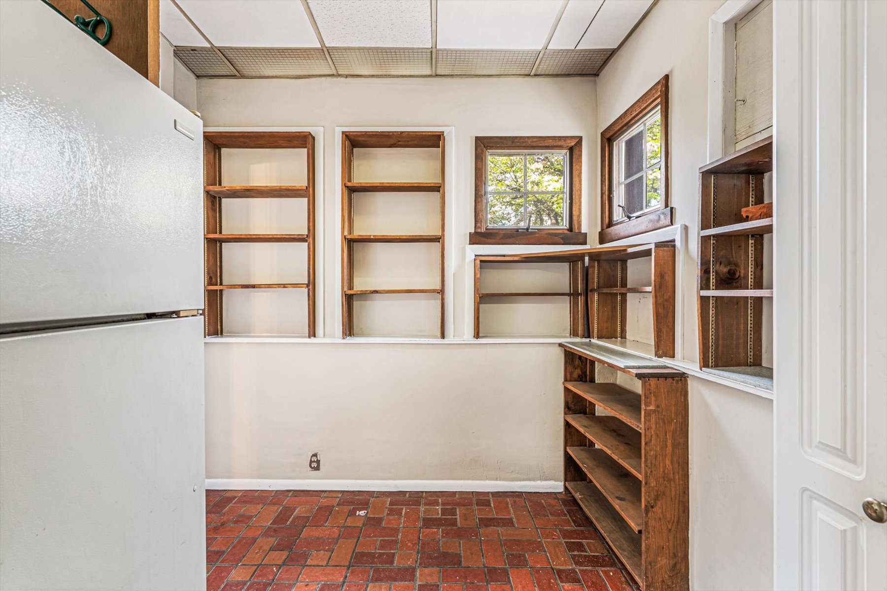  90-43 70th Drive, Forest Hills, NY, 11375 - 物件實景