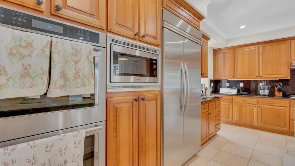 Gilroy, California, 95020, United States, 5 Bedrooms Bedrooms, ,4 BathroomsBathrooms,Residential,For Sale,2032655