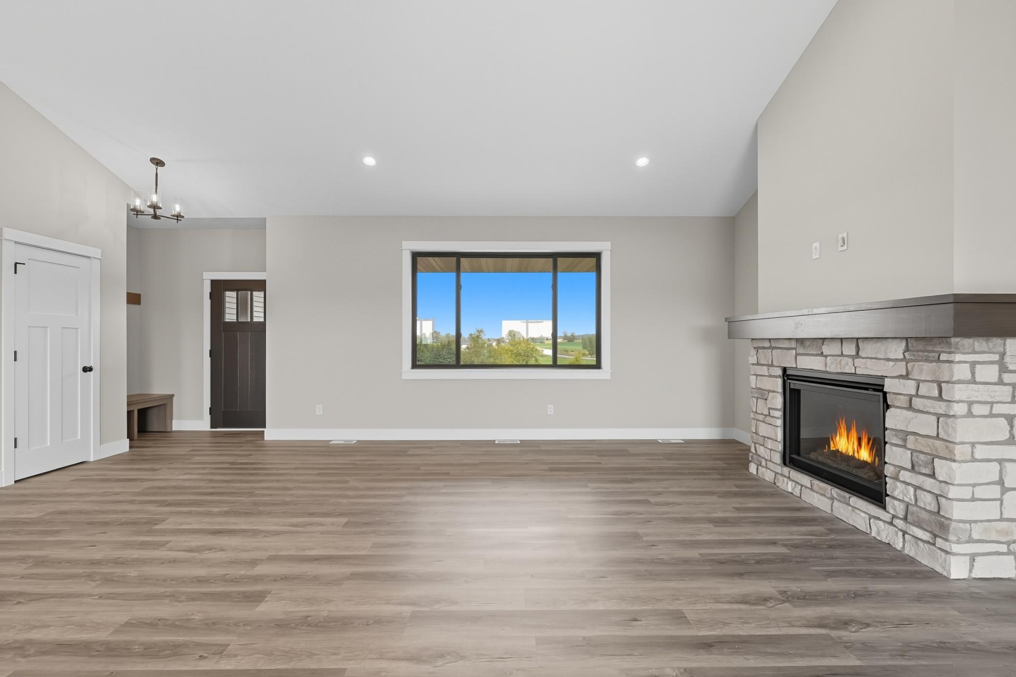 New Richmond, Wisconsin, 54017, United States, 3 Bedrooms Bedrooms, ,2 BathroomsBathrooms,Residential,For Sale,1993074