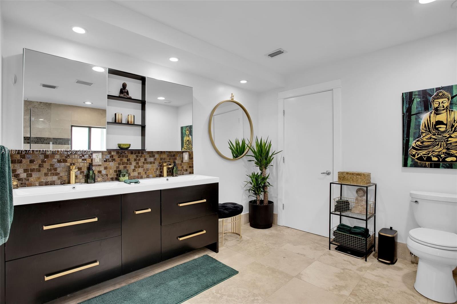 Wilton Manors, Florida, 33334, United States, 3 Bedrooms Bedrooms, ,3 BathroomsBathrooms,Residential,For Sale,1947052