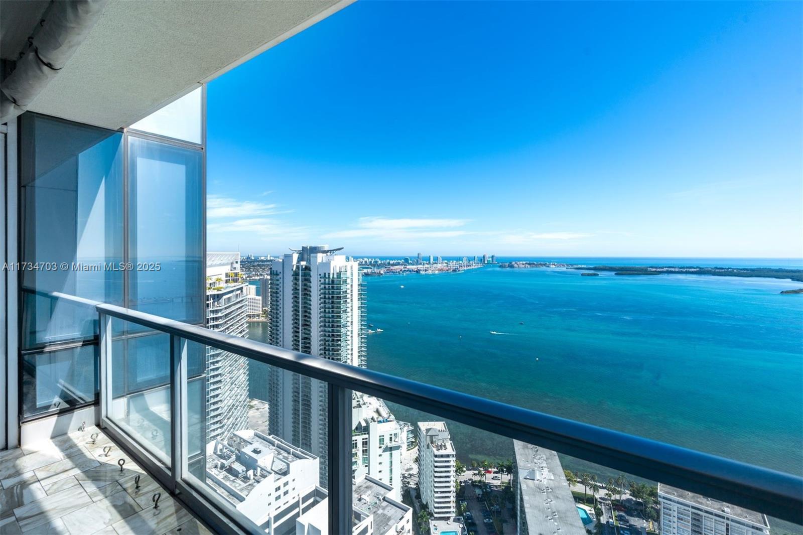 Miami, Florida, 33131, United States, 4 Bedrooms Bedrooms, ,6 BathroomsBathrooms,Residential,For Sale,1697094