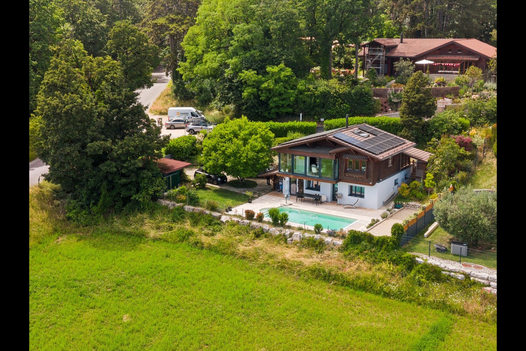  Stunning lake view, cottage with a pool - 物件實景
