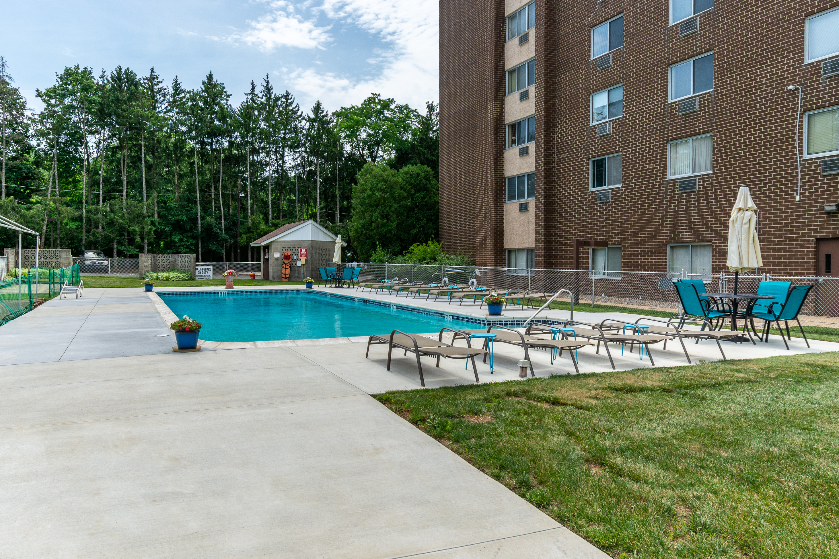  Pristine Apartment with Plentiful Storage and a Pool - 物件實景