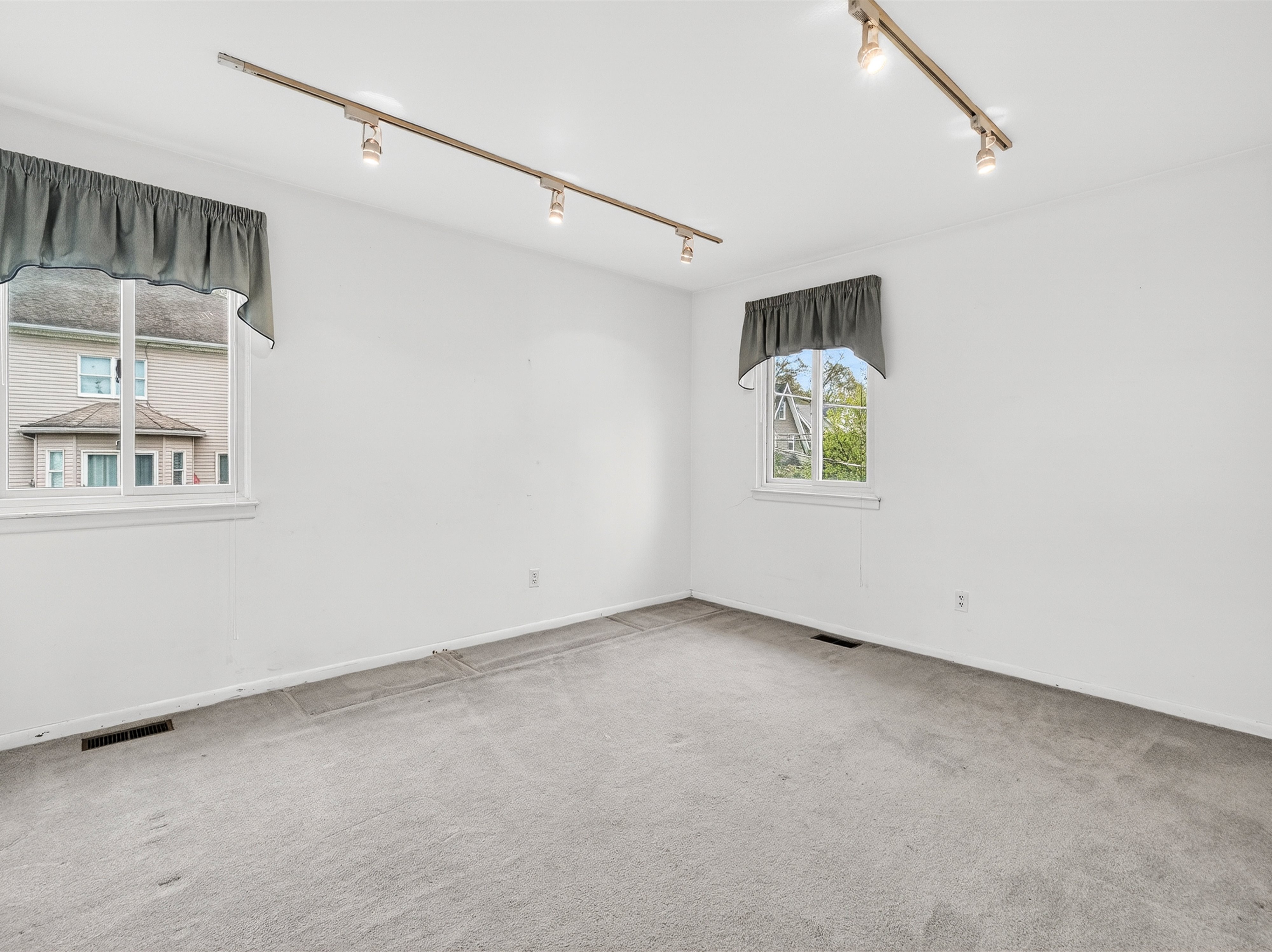  56 Coakley Avenue - 物件實景