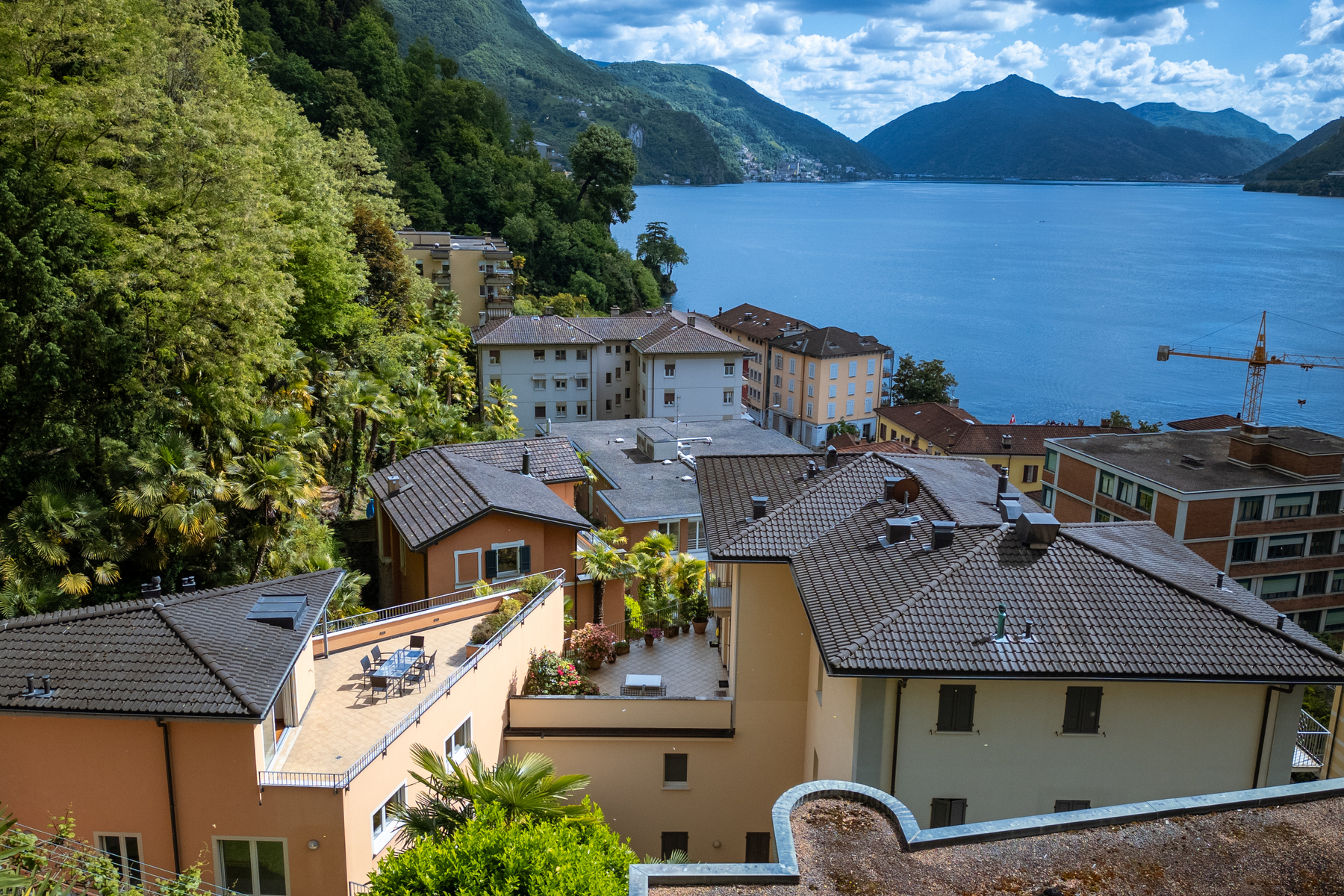  Diana Residence: Elegant penthouse with garden, pool and lake view - 物件實景