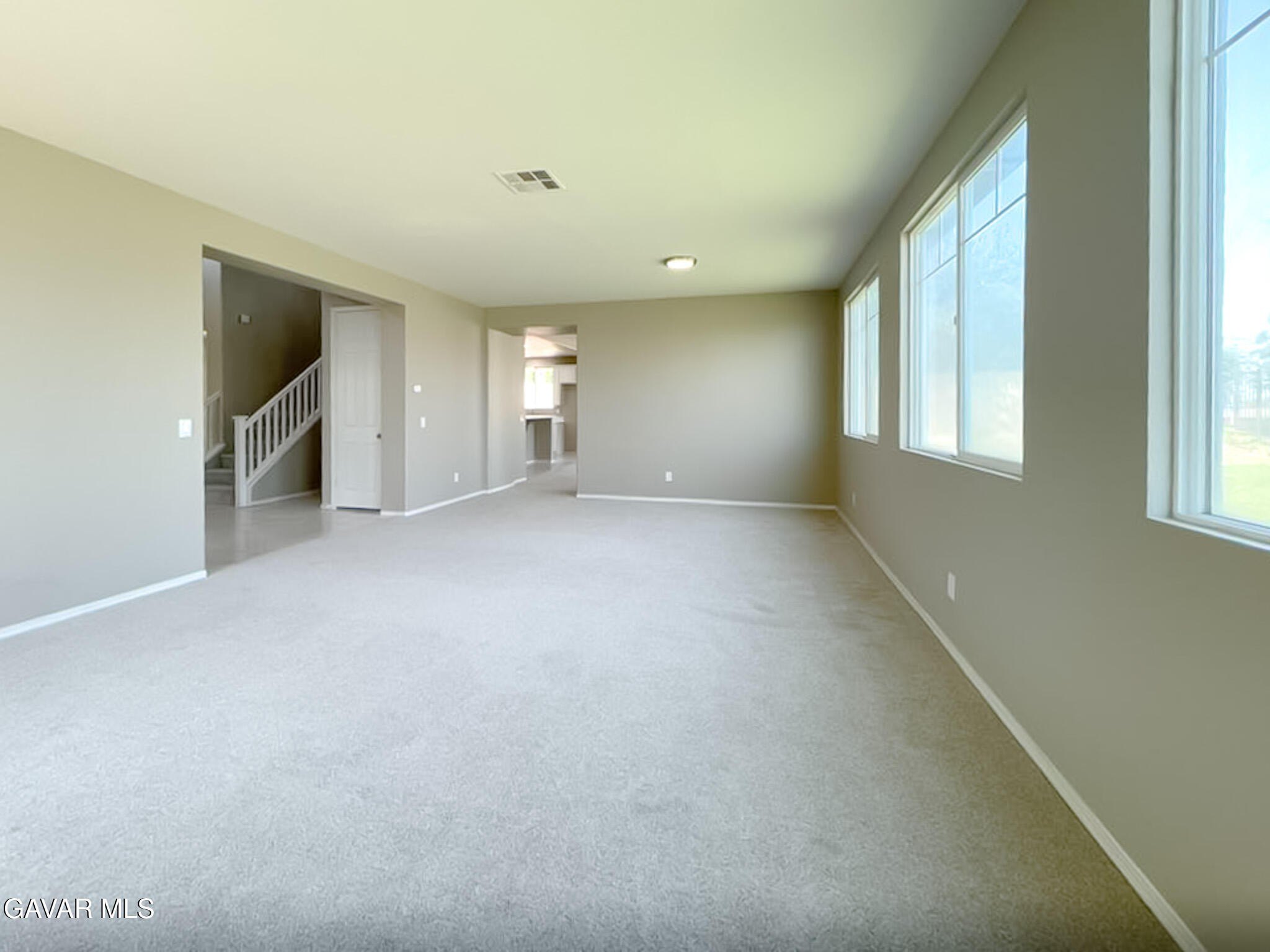 Palmdale, California, 93551, United States, 5 Bedrooms Bedrooms, ,3 BathroomsBathrooms,Residential,For Sale,1976435