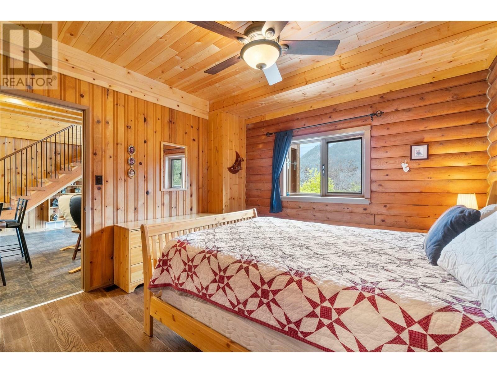 SICAMOUS, British Columbia, V0E 2V0, CA, 4 Bedrooms Bedrooms, ,3 BathroomsBathrooms,Residential,For Sale,1837612