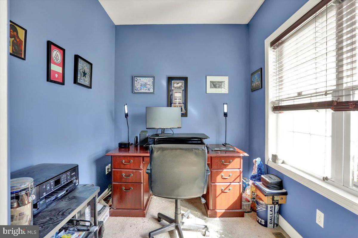 Reading, Pennsylvania, 19606, United States, 4 Bedrooms Bedrooms, ,4 BathroomsBathrooms,Residential,For Sale,1947941
