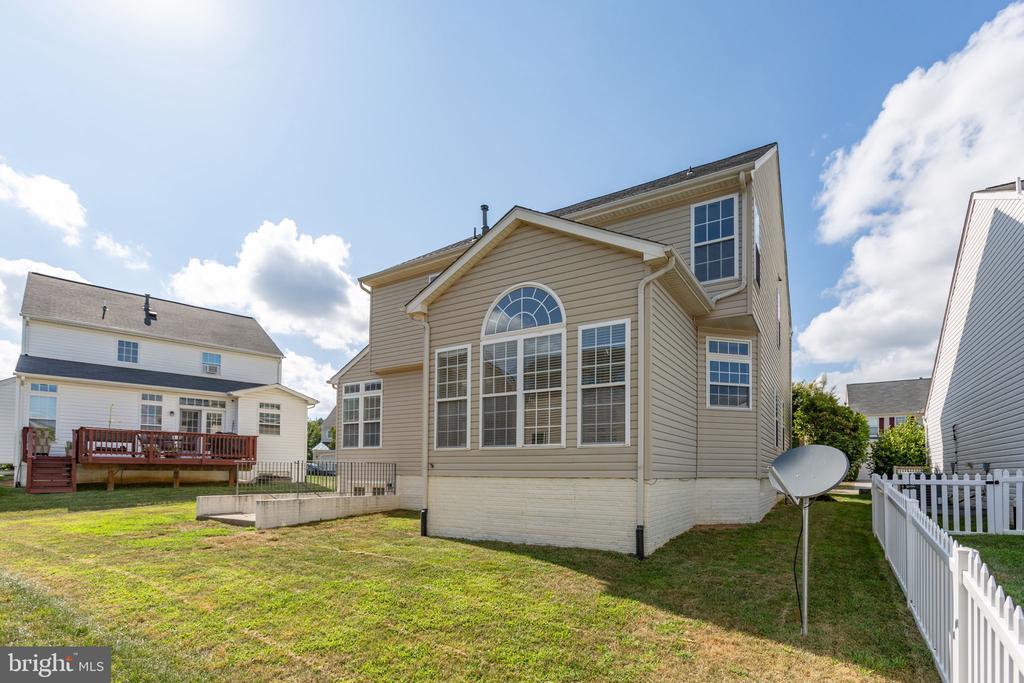 Fredericksburg, Virginia, 22407, United States, 4 Bedrooms Bedrooms, ,4 BathroomsBathrooms,Residential,For Sale,1883172