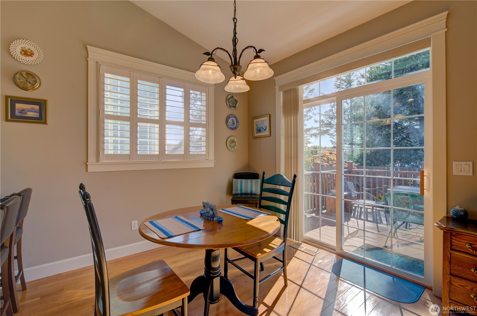 Long Beach, Washington, 98631, United States, 3 Bedrooms Bedrooms, ,4 BathroomsBathrooms,Residential,For Sale,1937572