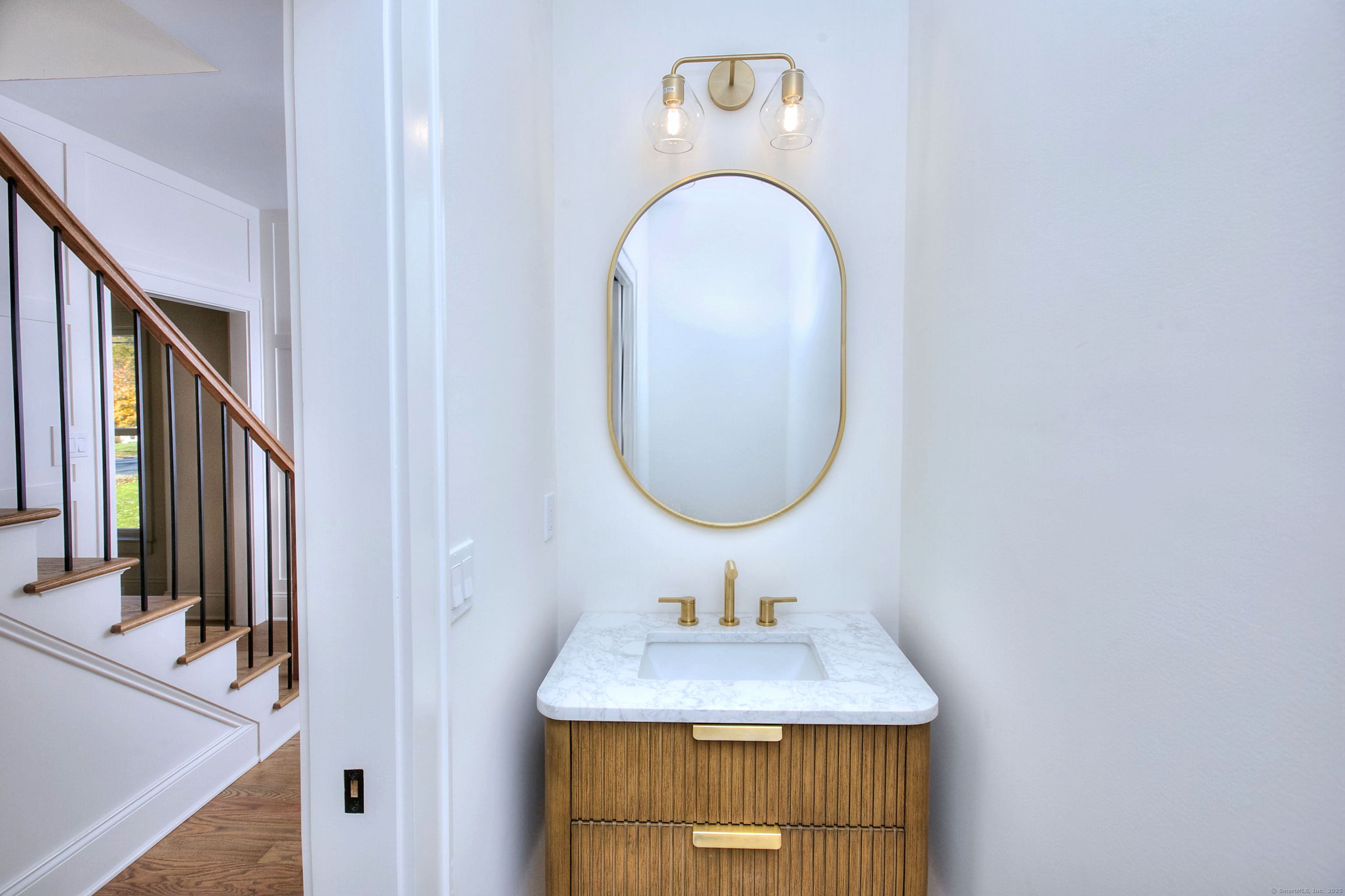 Fairfield, Connecticut, 06824, United States, 5 Bedrooms Bedrooms, ,5 BathroomsBathrooms,Residential,For Sale,1987495