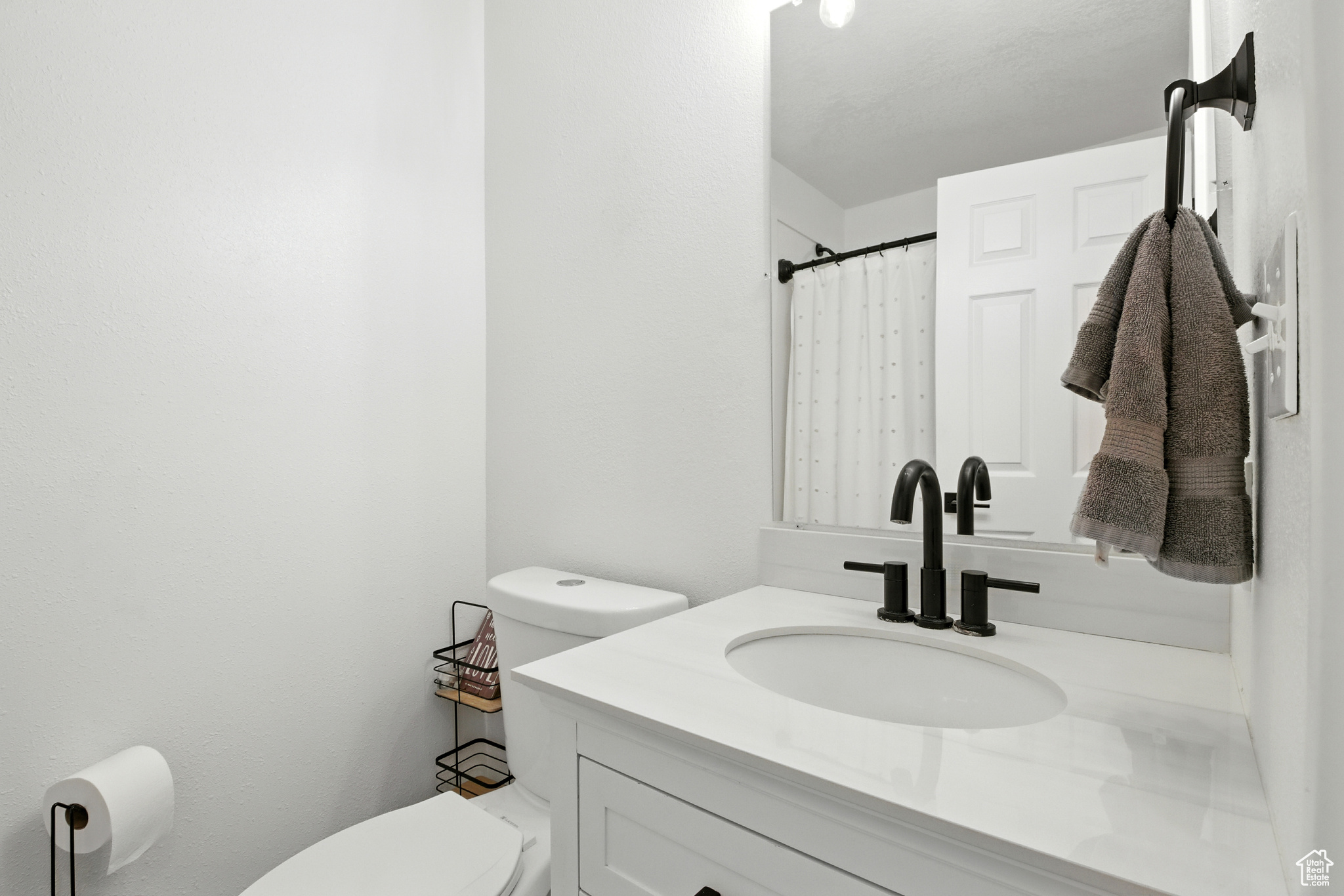 Heber City, Utah, 84032, United States, 4 Bedrooms Bedrooms, ,3 BathroomsBathrooms,Residential,For Sale,1856217