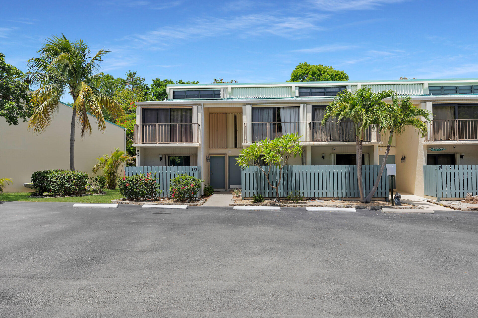 ISLAMORADA, Florida, 33036, United States, 2 Bedrooms Bedrooms, ,2 BathroomsBathrooms,Residential,For Sale,1874180