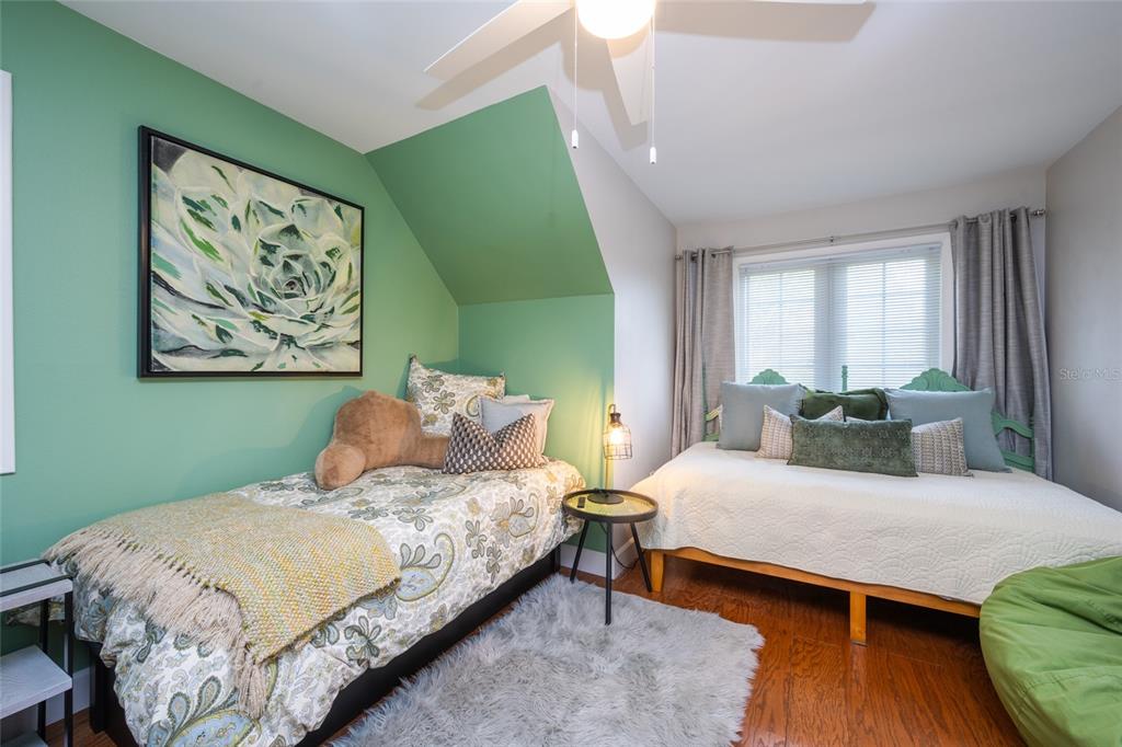 Sarasota, Florida, 34243, United States, 3 Bedrooms Bedrooms, ,4 BathroomsBathrooms,Residential,For Sale,1941793