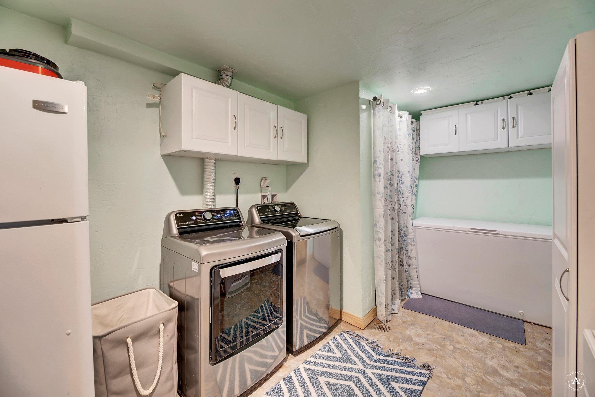 Helena, Montana, 59602, United States, 5 Bedrooms Bedrooms, ,3 BathroomsBathrooms,Residential,For Sale,1752683