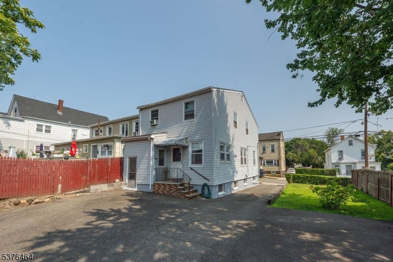 Paterson City, New Jersey, 07501, United States, 3 Bedrooms Bedrooms, ,3 BathroomsBathrooms,Residential,For Sale,1909454