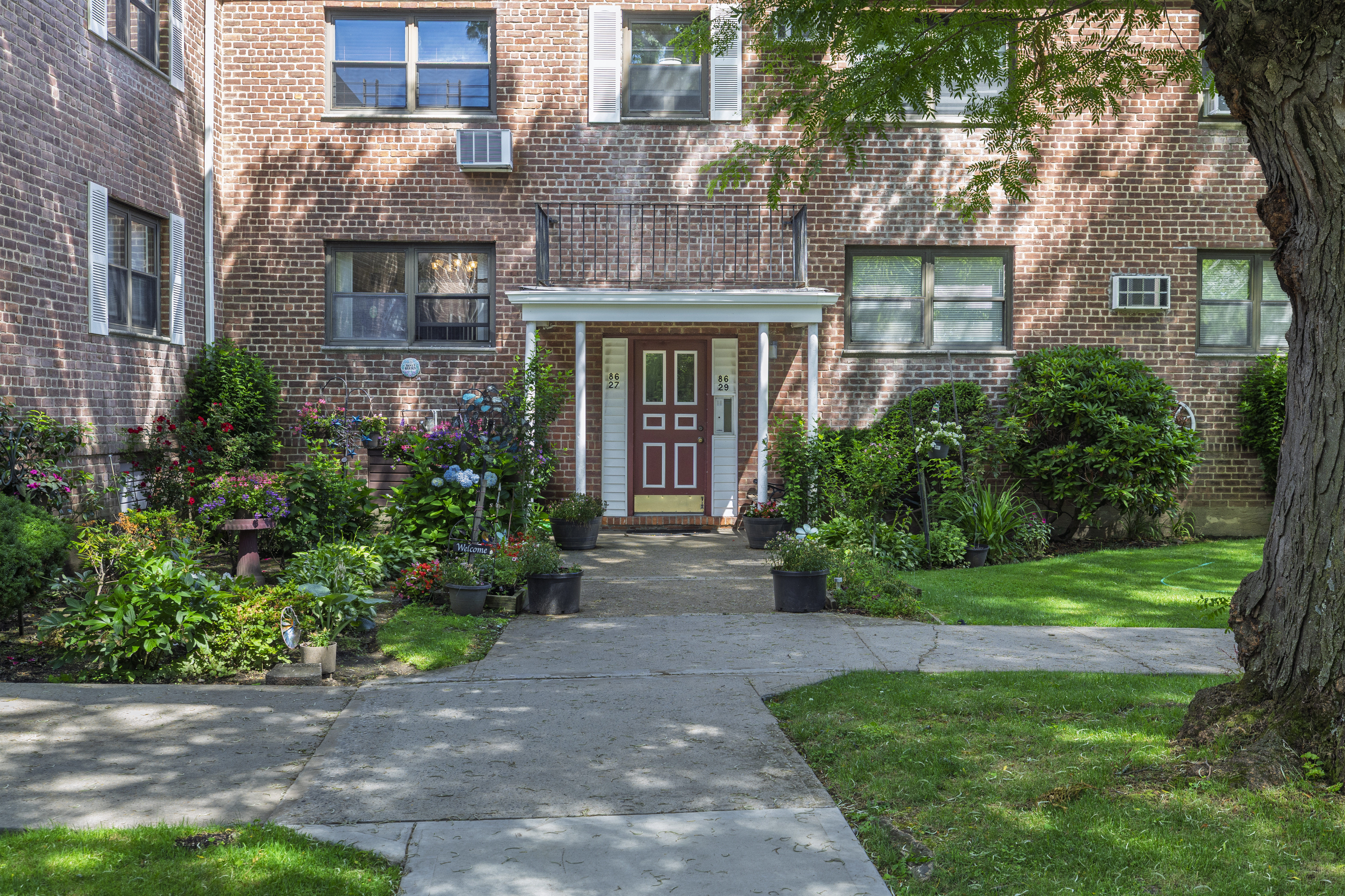  86-29 Shore Parkway, Howard Beach, NY, 11414 - 物件實景
