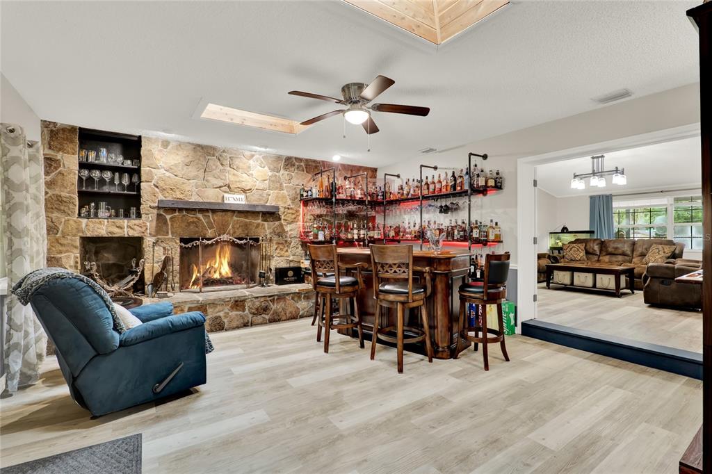 Apopka, Florida, 32712, United States, 4 Bedrooms Bedrooms, ,3 BathroomsBathrooms,Residential,For Sale,1901270