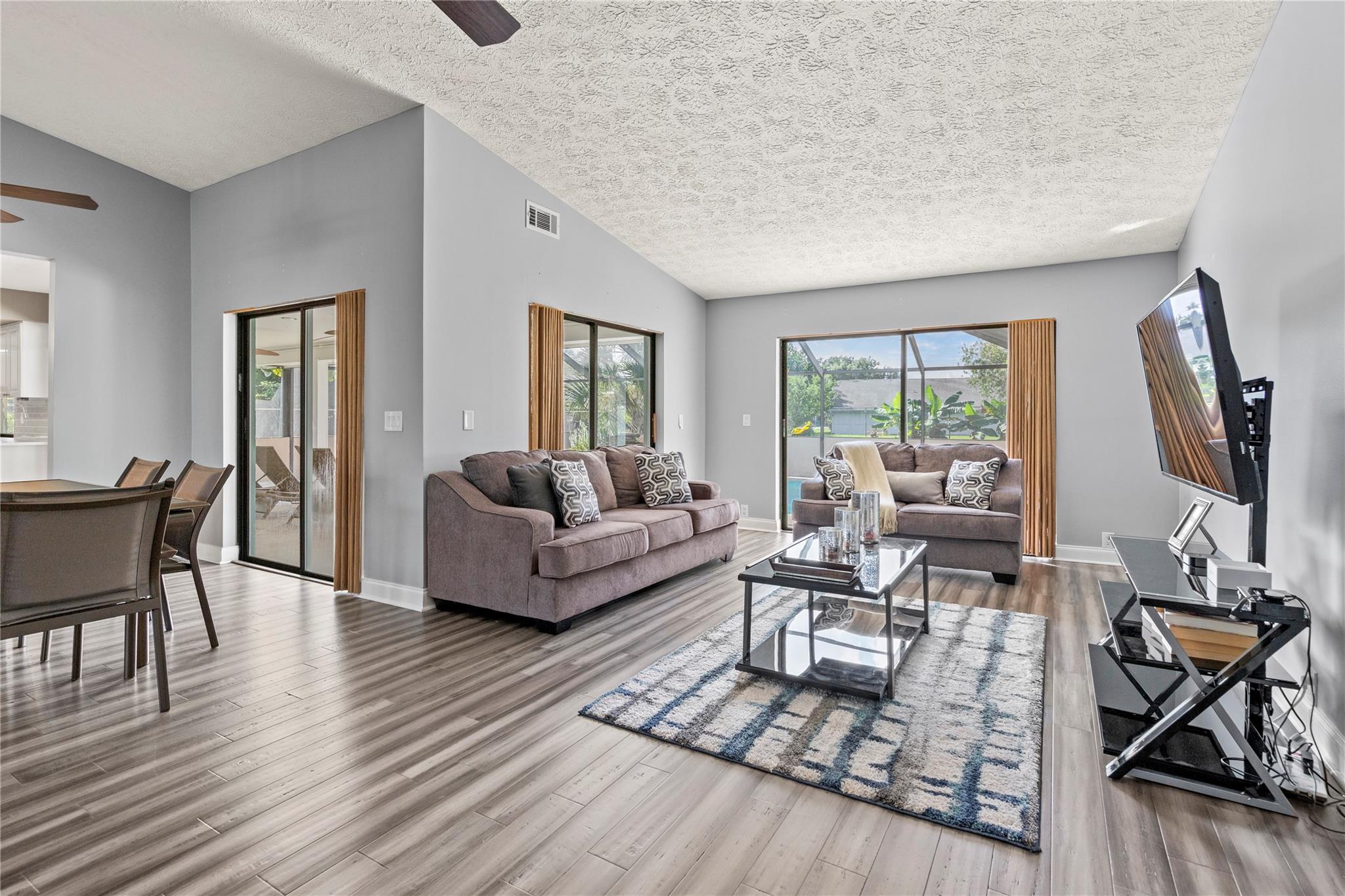 Port St Lucie, Florida, 34952, United States, 4 Bedrooms Bedrooms, ,3 BathroomsBathrooms,Residential,For Sale,1977843