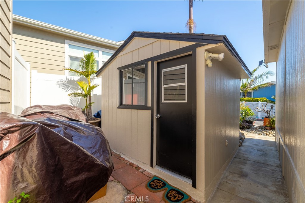 Carlsbad, California, 92011, United States, 2 Bedrooms Bedrooms, ,2 BathroomsBathrooms,Residential,For Sale,2026399