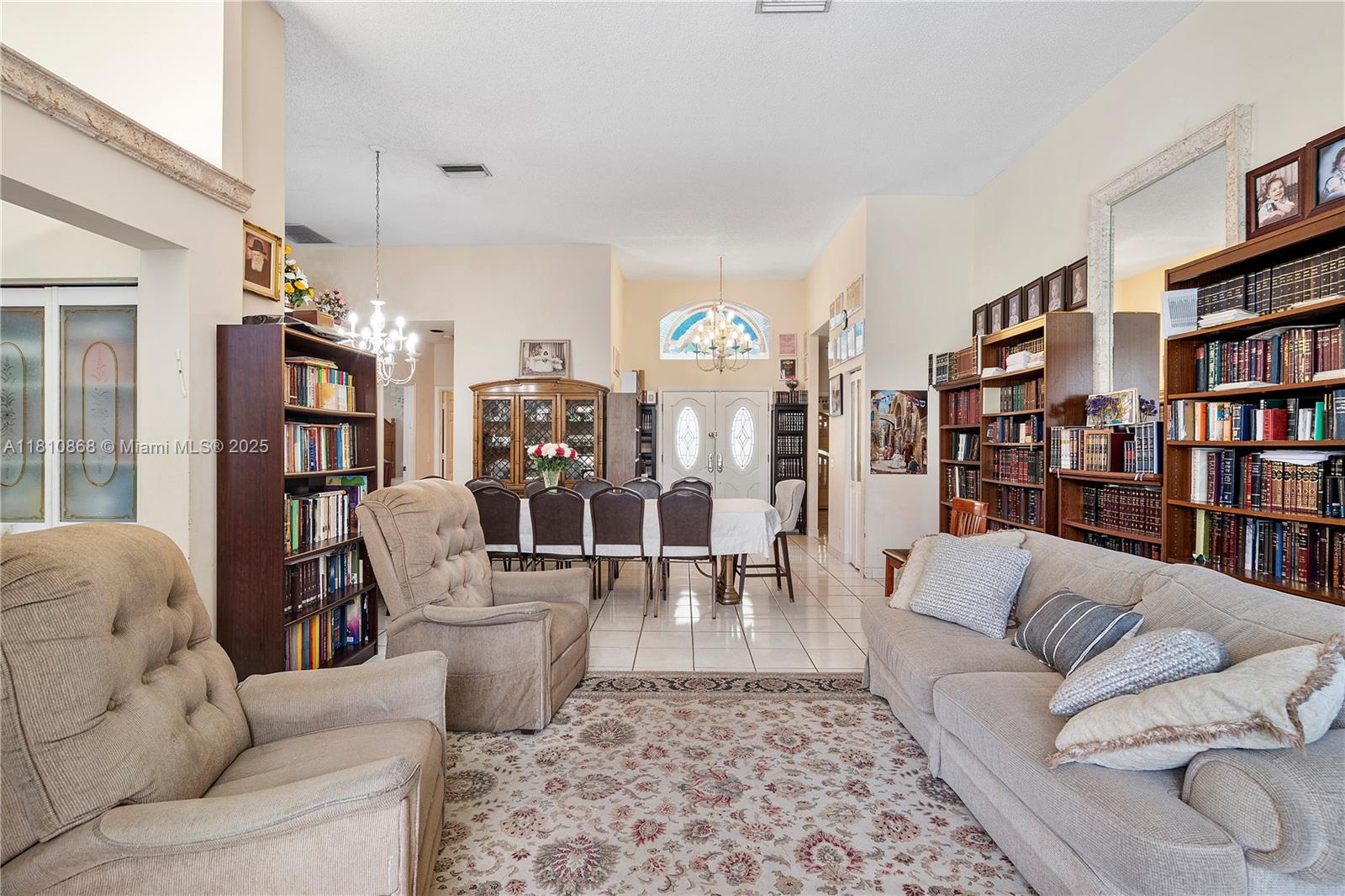 Weston, Florida, 33326, United States, 4 Bedrooms Bedrooms, ,3 BathroomsBathrooms,Residential,For Sale,1836929