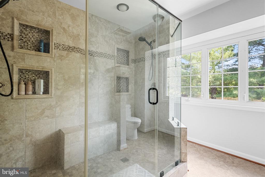 Gainesville, Virginia, 20155, United States, 4 Bedrooms Bedrooms, ,3 BathroomsBathrooms,Residential,For Sale,2049093