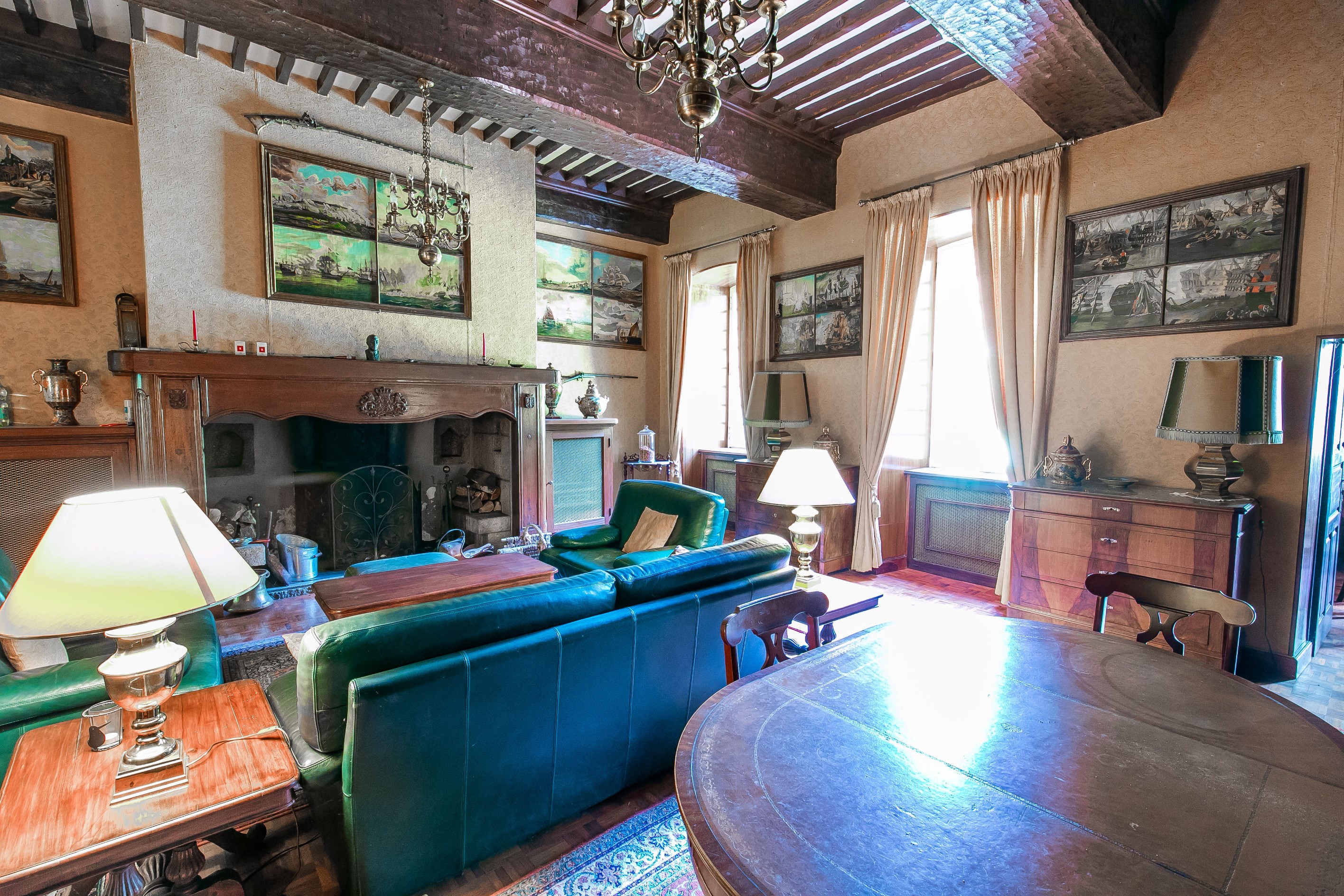  55 hectares, castel and 3 houses - 物件實景