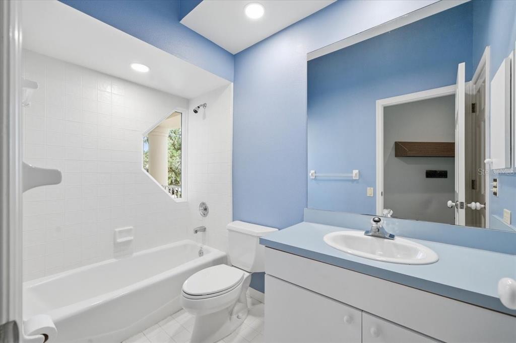 Tampa, Florida, 33647, United States, 4 Bedrooms Bedrooms, ,6 BathroomsBathrooms,Residential,For Sale,1989549