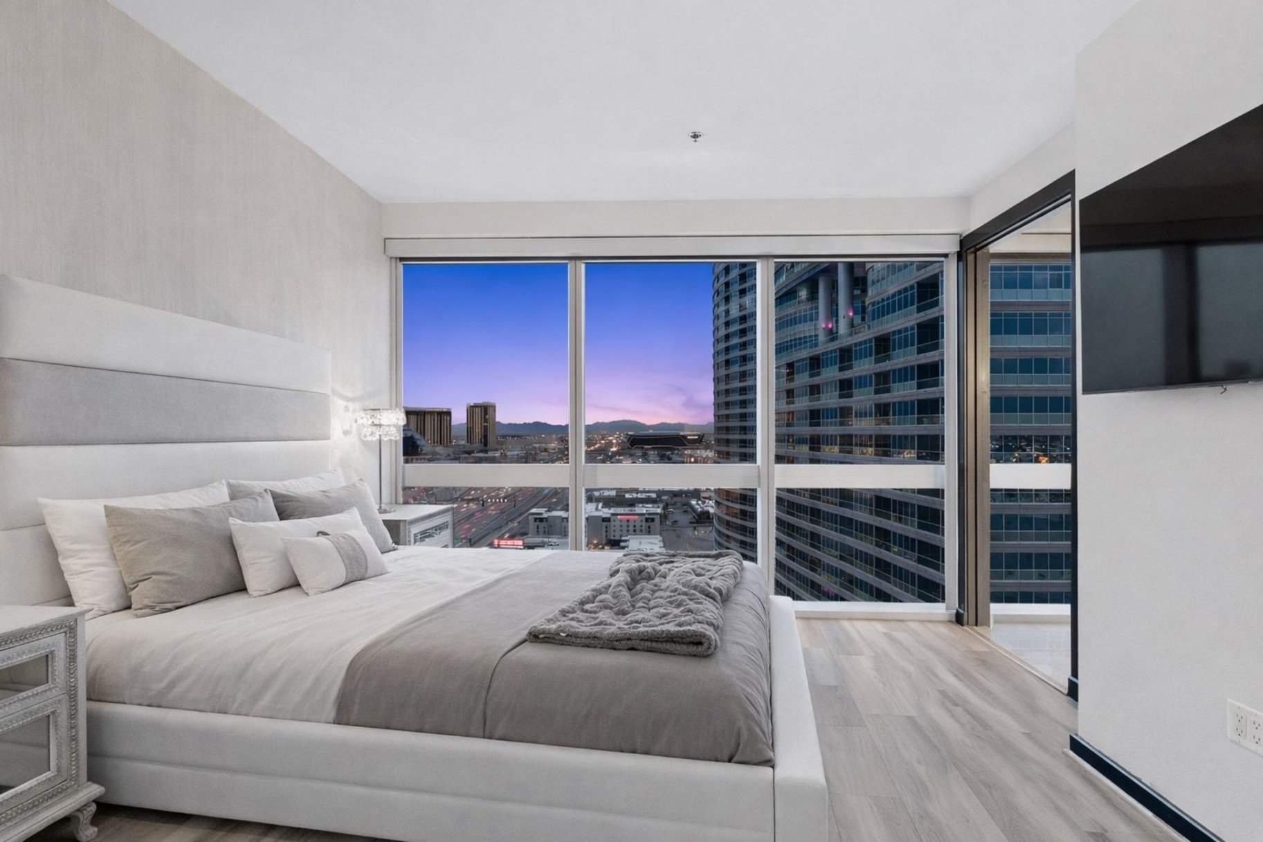  Own Your Very Own Piece of The Strip - 物件實景