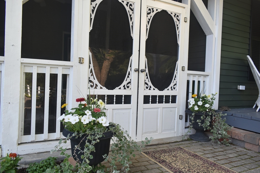 Spencer, Massachusetts, 01562, United States, 5 Bedrooms Bedrooms, ,4 BathroomsBathrooms,Residential,For Sale,1942925