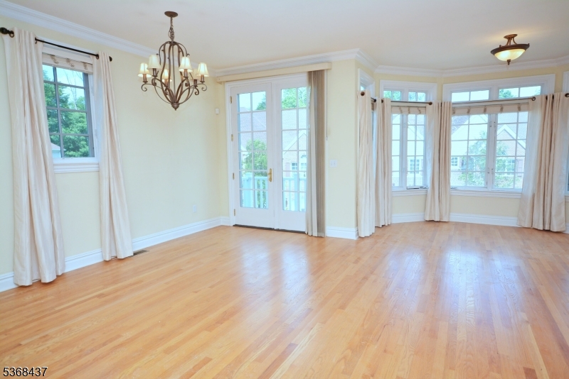 Watchung Boro, New Jersey, 07069, United States, 3 Bedrooms Bedrooms, ,3 BathroomsBathrooms,Residential,For Sale,1883486