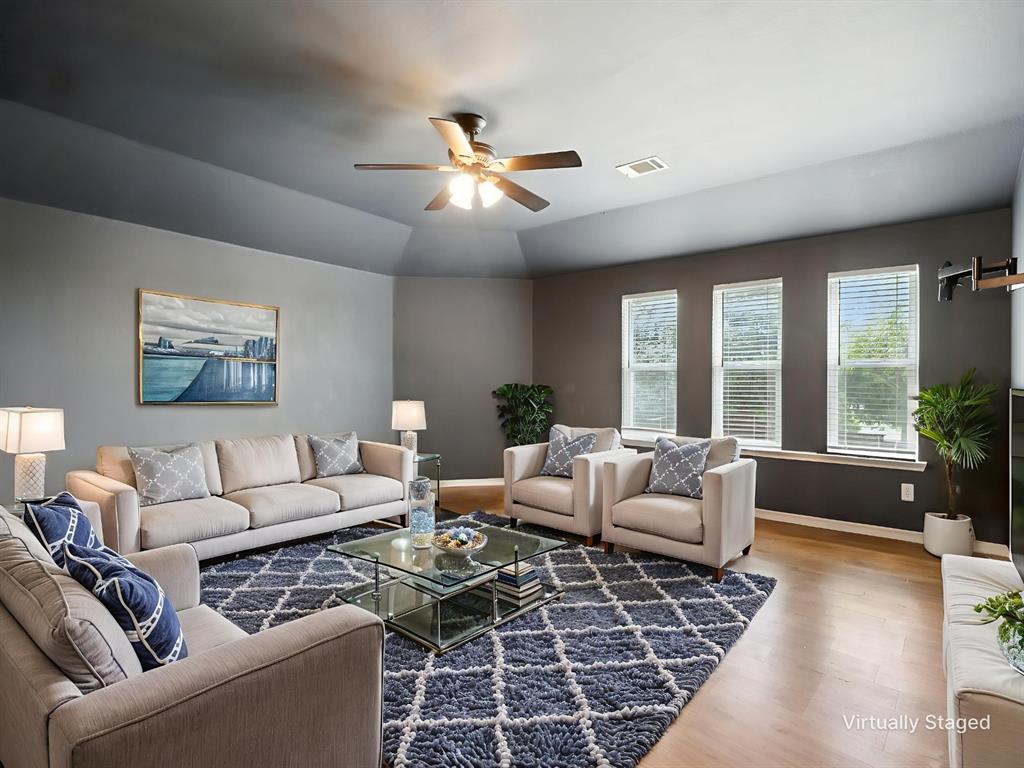 Rockwall, Texas, 75087, United States, 4 Bedrooms Bedrooms, ,3 BathroomsBathrooms,Residential,For Sale,1916935