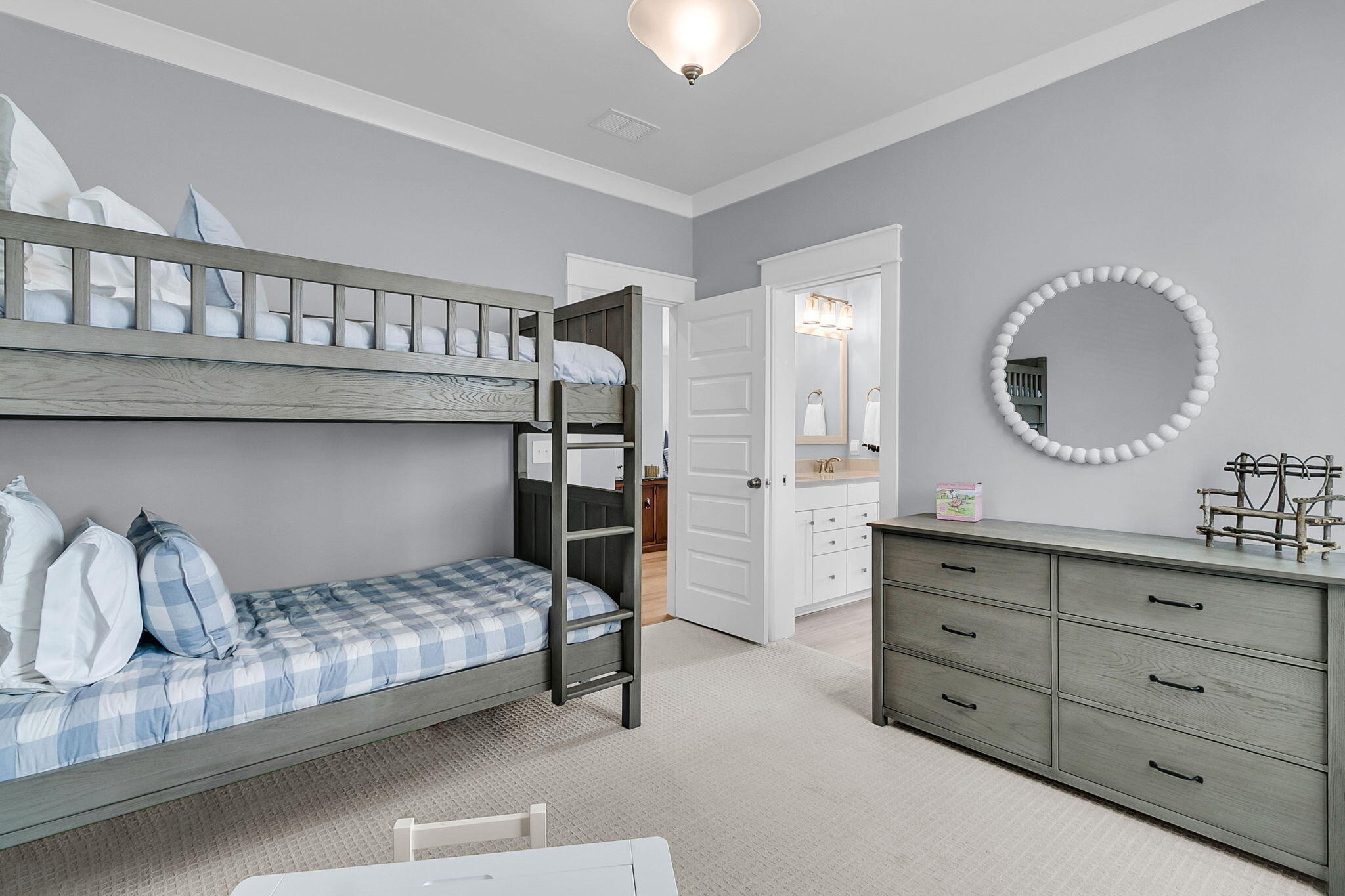 Charleston, South Carolina, 29492, United States, 4 Bedrooms Bedrooms, ,4 BathroomsBathrooms,Residential,For Sale,1979260