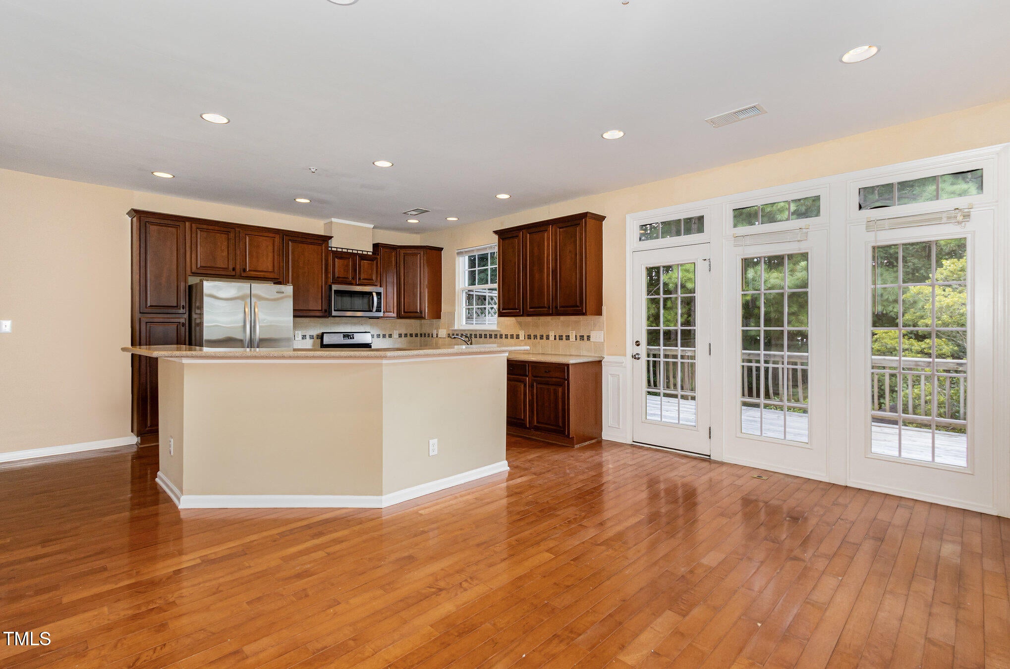 Chapel Hill, North Carolina, 27516, United States, 3 Bedrooms Bedrooms, ,4 BathroomsBathrooms,Residential,For Sale,1906993