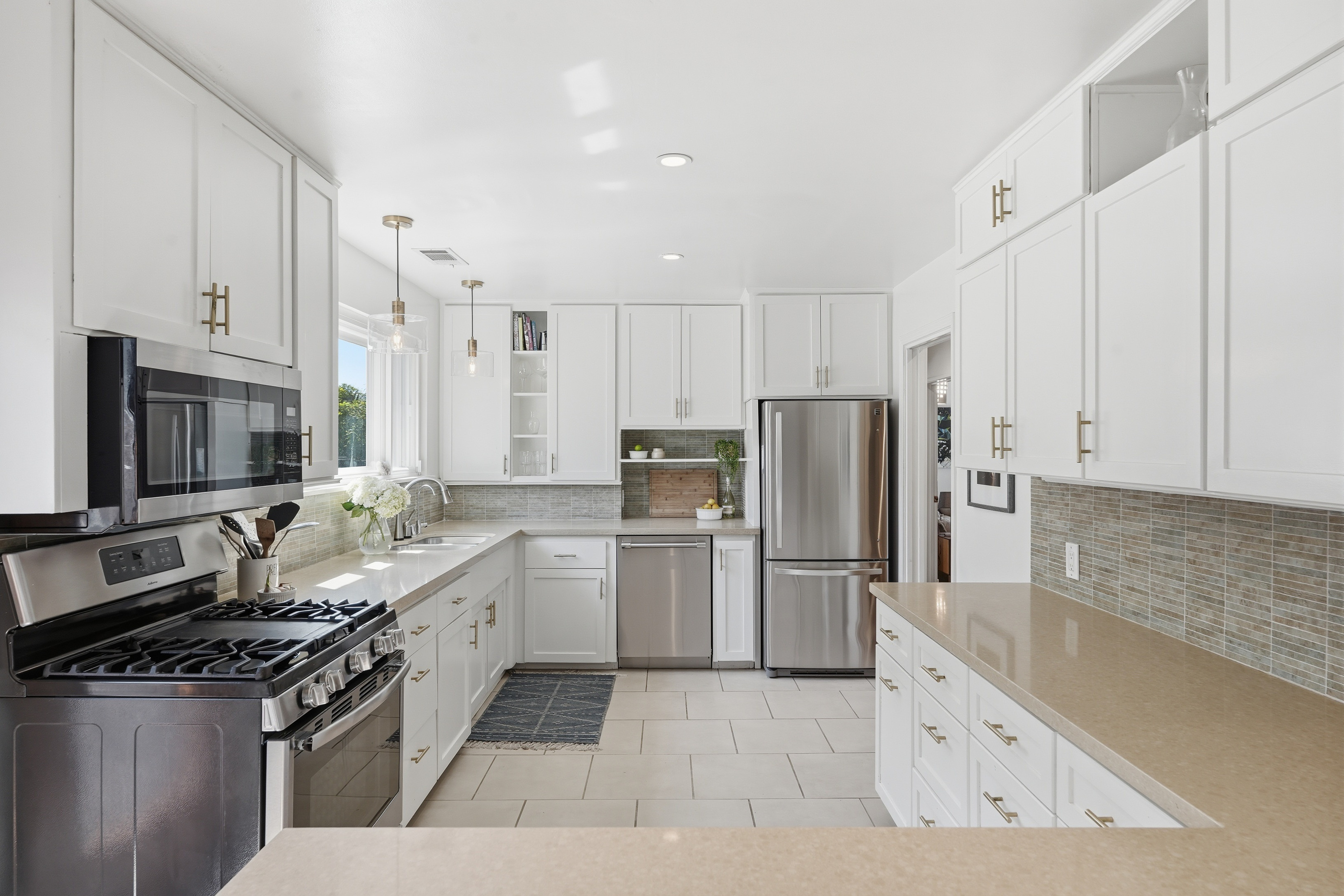  8916 Rayford Drive, Los Angeles, CA 90045 - 物件實景