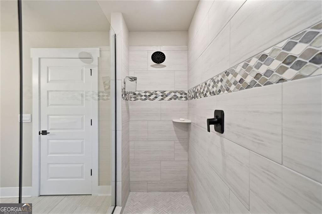 Woodstock, Georgia, 30188, United States, 5 Bedrooms Bedrooms, ,3 BathroomsBathrooms,Residential,For Sale,2006573