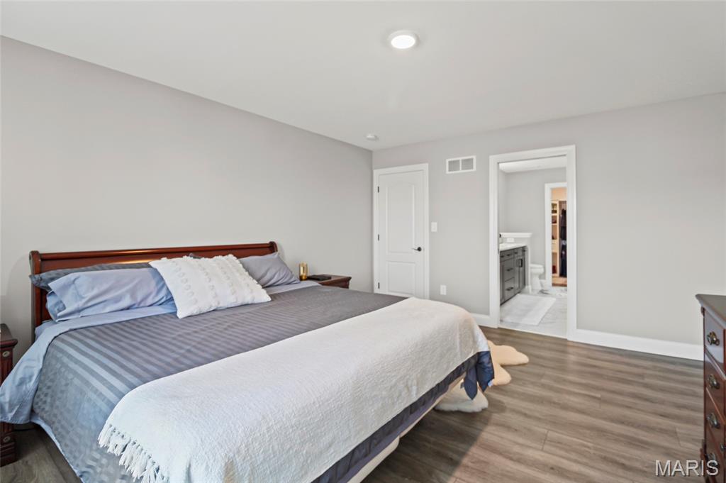 St Charles, Missouri, 63301, United States, 3 Bedrooms Bedrooms, ,2 BathroomsBathrooms,Residential,For Sale,1997287