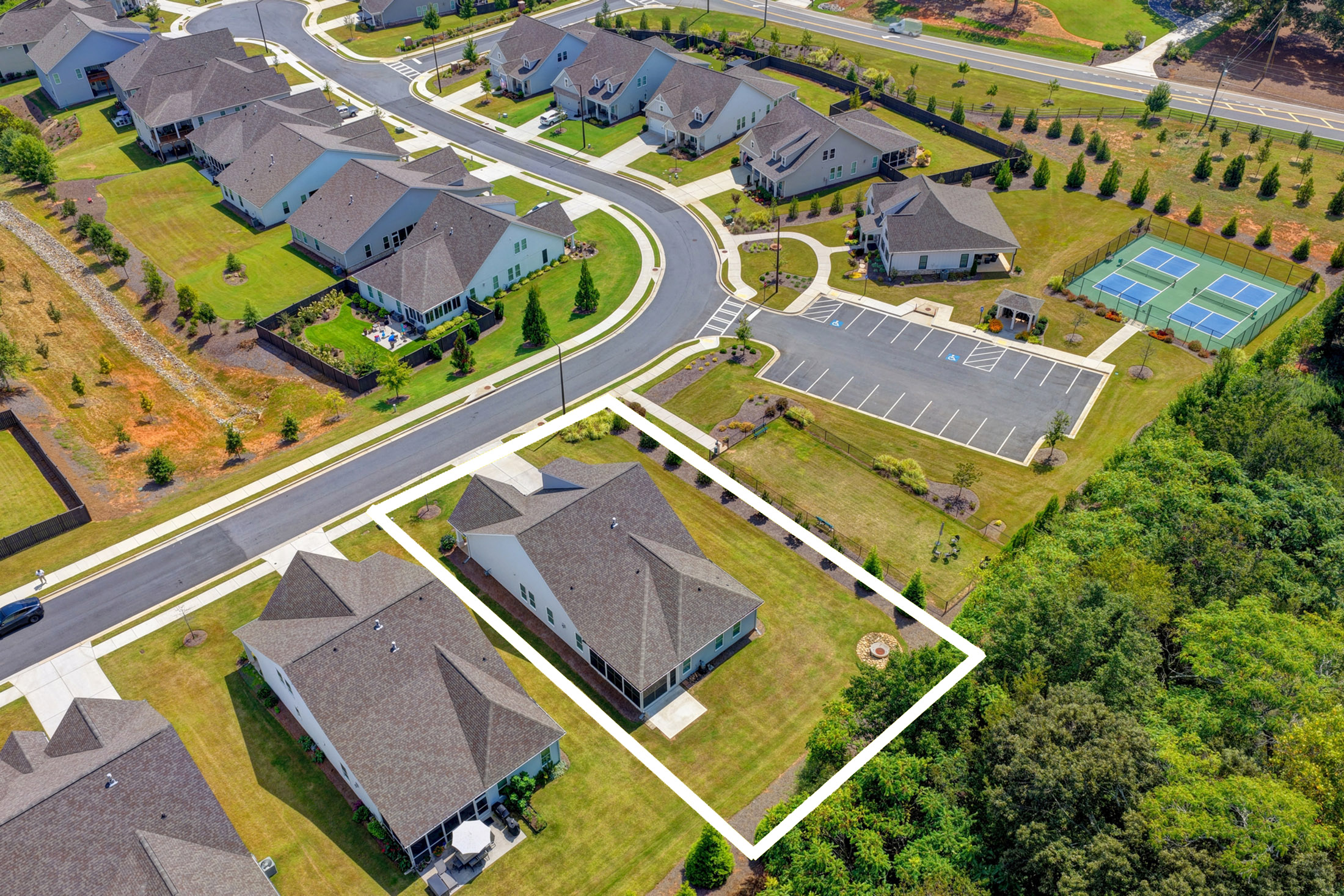  Active Adult Nearly-new Ranch Home in the Heart of Hickory Flat Area of Canton - 物件實景