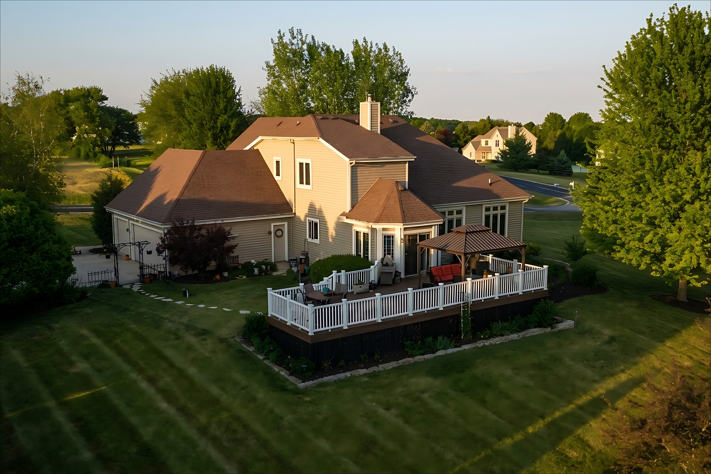  Stunning Pewaukee Residence on Tranquil 1-Acre - 物件實景