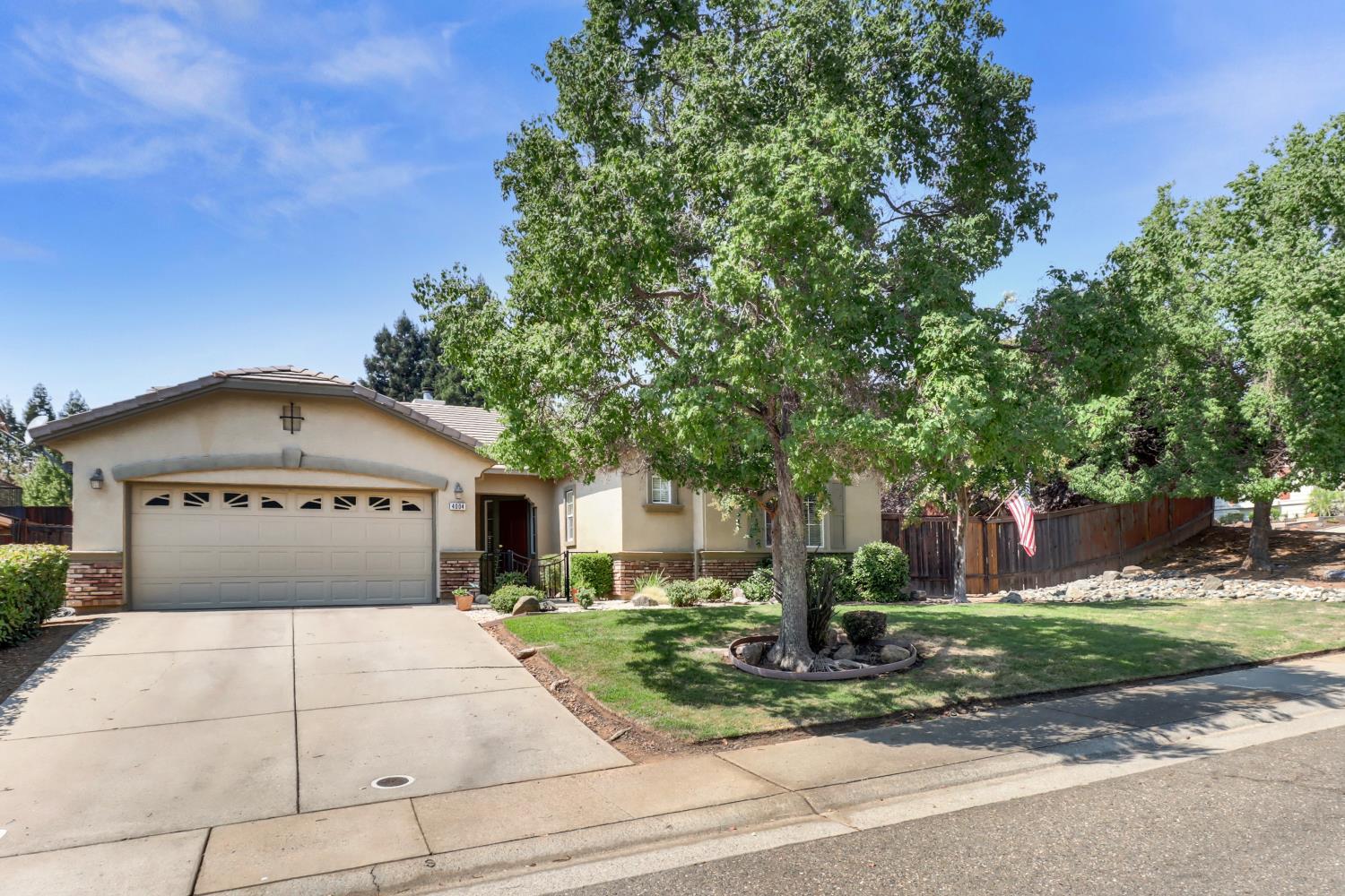El Dorado Hills, California, 95762, United States, 4 Bedrooms Bedrooms, ,2 BathroomsBathrooms,Residential,For Sale,1939955