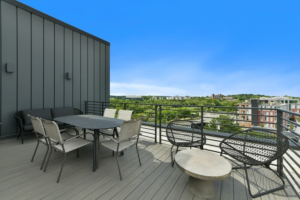 Boston, Massachusetts, 02135, United States, 2 Bedrooms Bedrooms, ,2 BathroomsBathrooms,Residential,For Sale,2015340