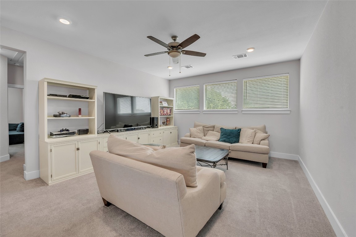 Georgetown, Texas, 78628, United States, 5 Bedrooms Bedrooms, ,5 BathroomsBathrooms,Residential,For Sale,1969205