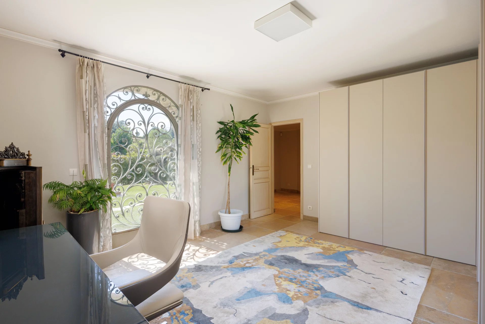 Saint-Paul-de-Vence, Provence-Alpes-Côte d’Azur, 06570, FR, 5 Bedrooms Bedrooms, ,Residential,For Sale,1916847