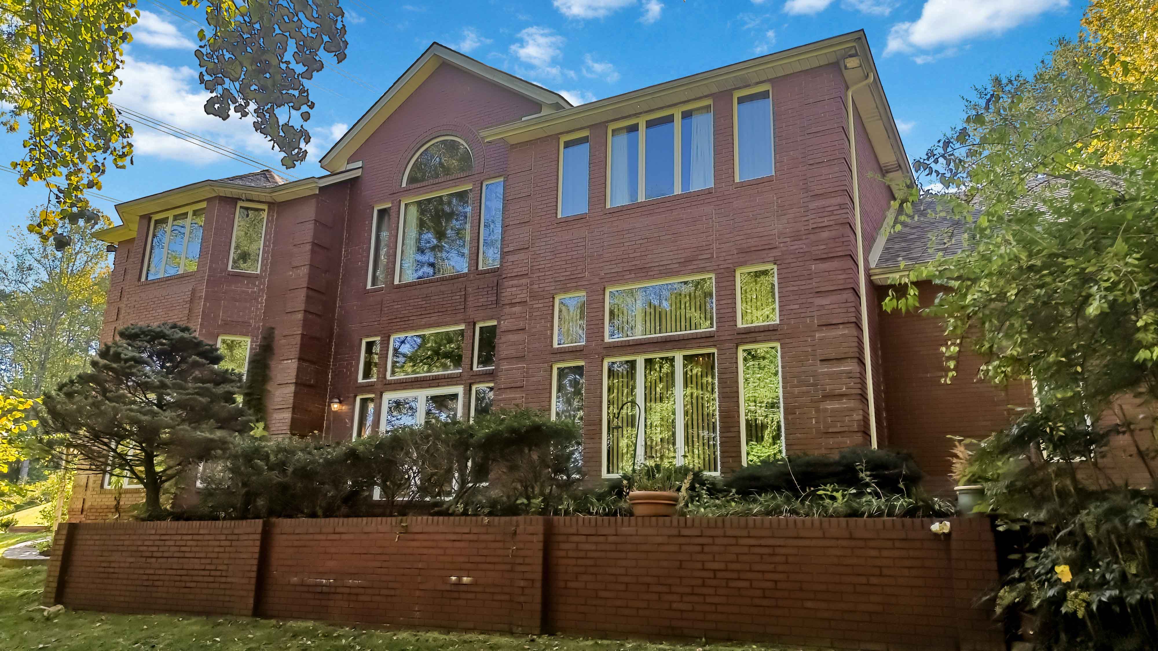 Somerset, Kentucky, 42501, United States, 4 Bedrooms Bedrooms, ,3 BathroomsBathrooms,Residential,For Sale,1980491