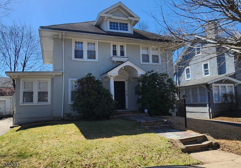 Newark City, New Jersey, 07112, United States, 4 Bedrooms Bedrooms, ,3 BathroomsBathrooms,Residential,For Sale,1804367