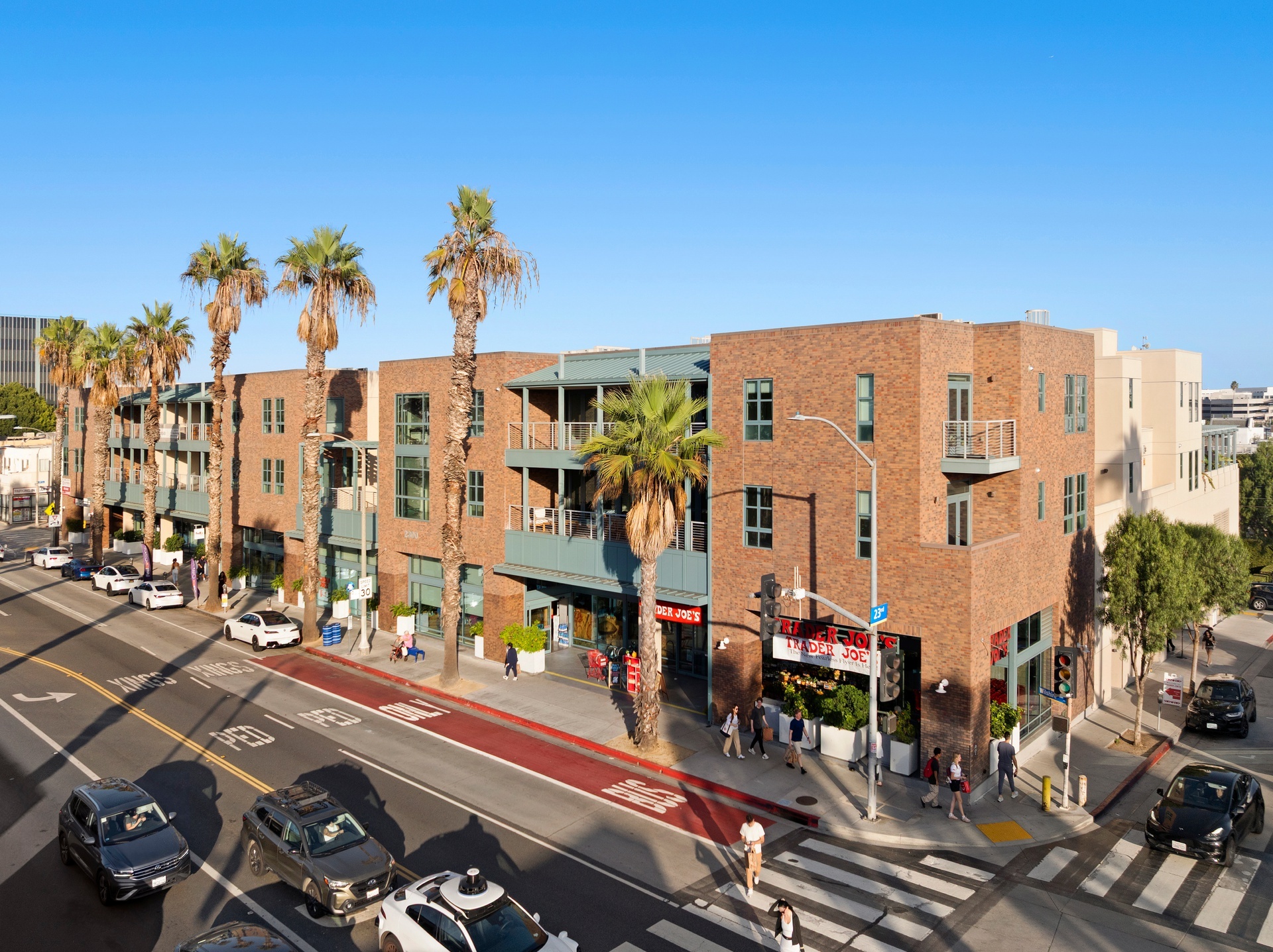  2300 Wilshire Blvd - 物件實景