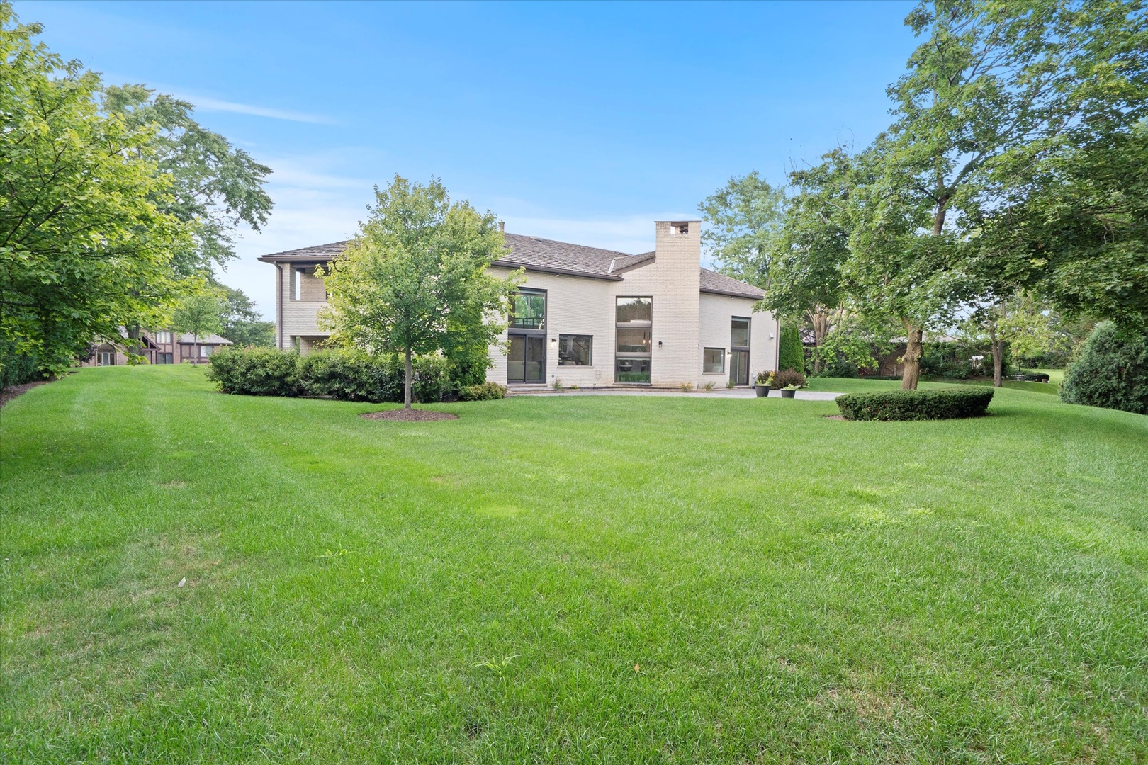 Oak Brook, Illinois, 60523, United States, 5 Bedrooms Bedrooms, ,6 BathroomsBathrooms,Residential,For Sale,1903537